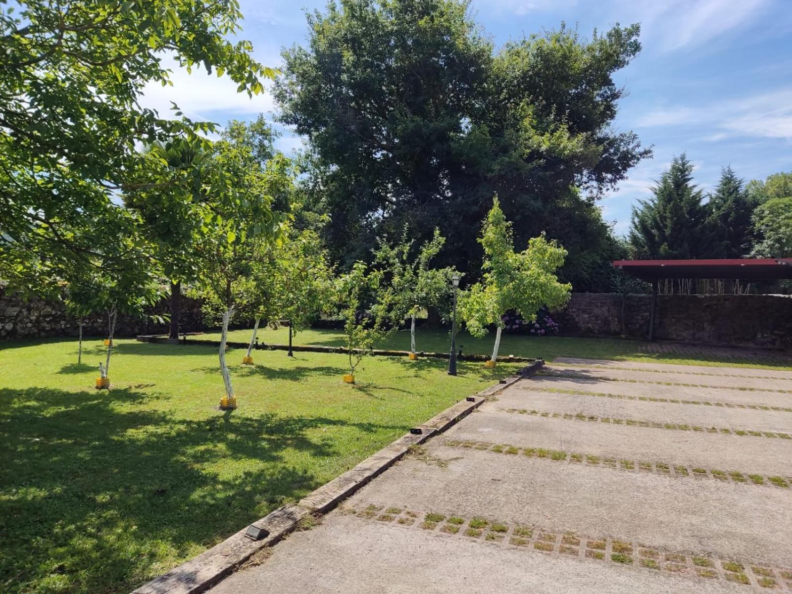 Posada Real La Montanesa Corrales De Buelna Esterno foto