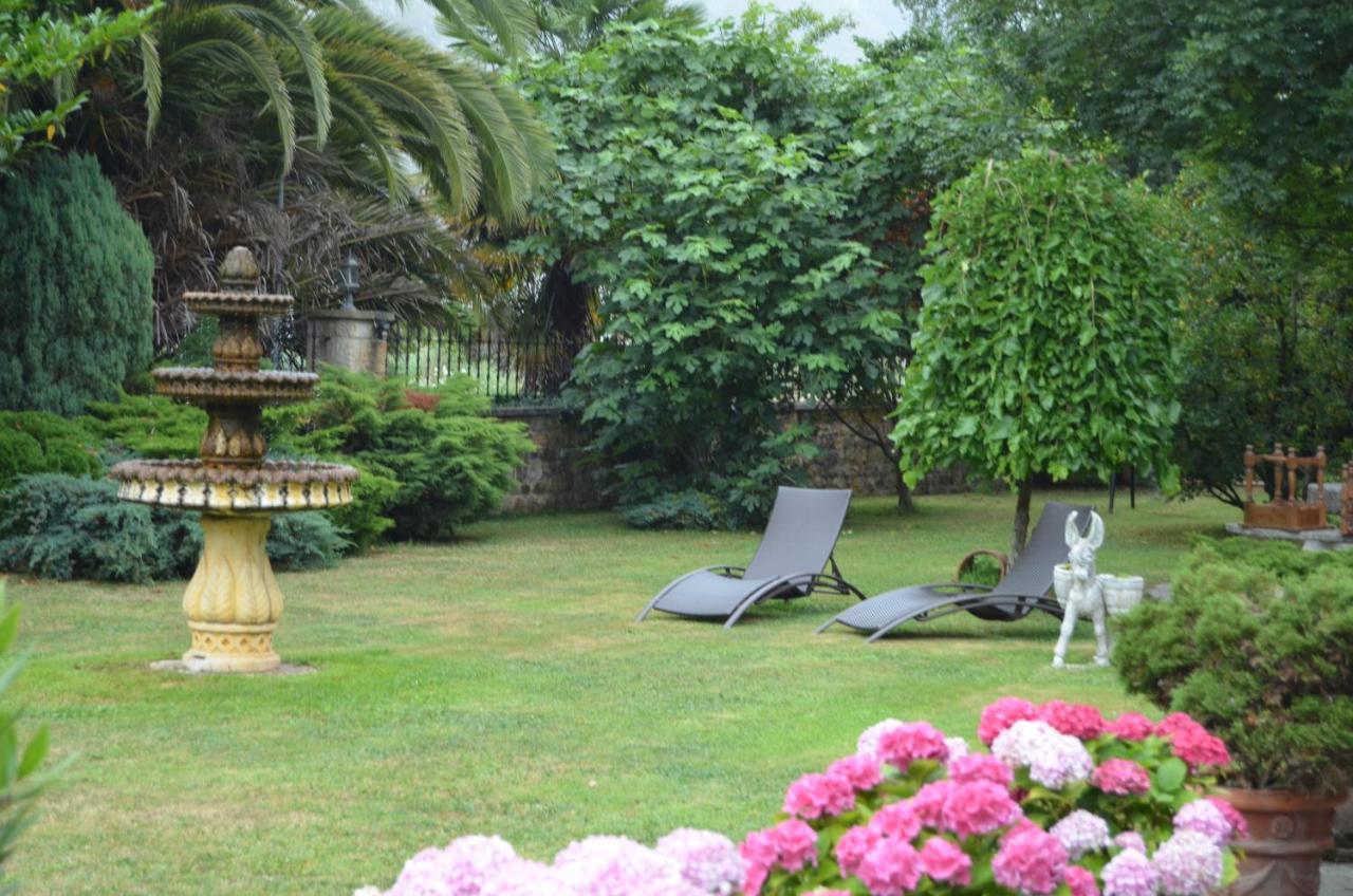 Posada Real La Montanesa Corrales De Buelna Esterno foto